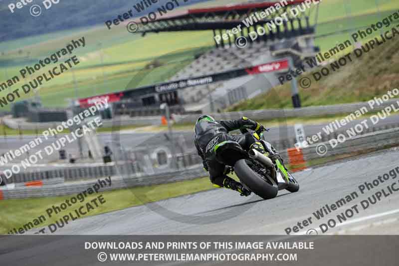 cadwell no limits trackday;cadwell park;cadwell park photographs;cadwell trackday photographs;enduro digital images;event digital images;eventdigitalimages;navarra;no limits trackdays;peter wileman photography;racing digital images;trackday digital images;trackday photos